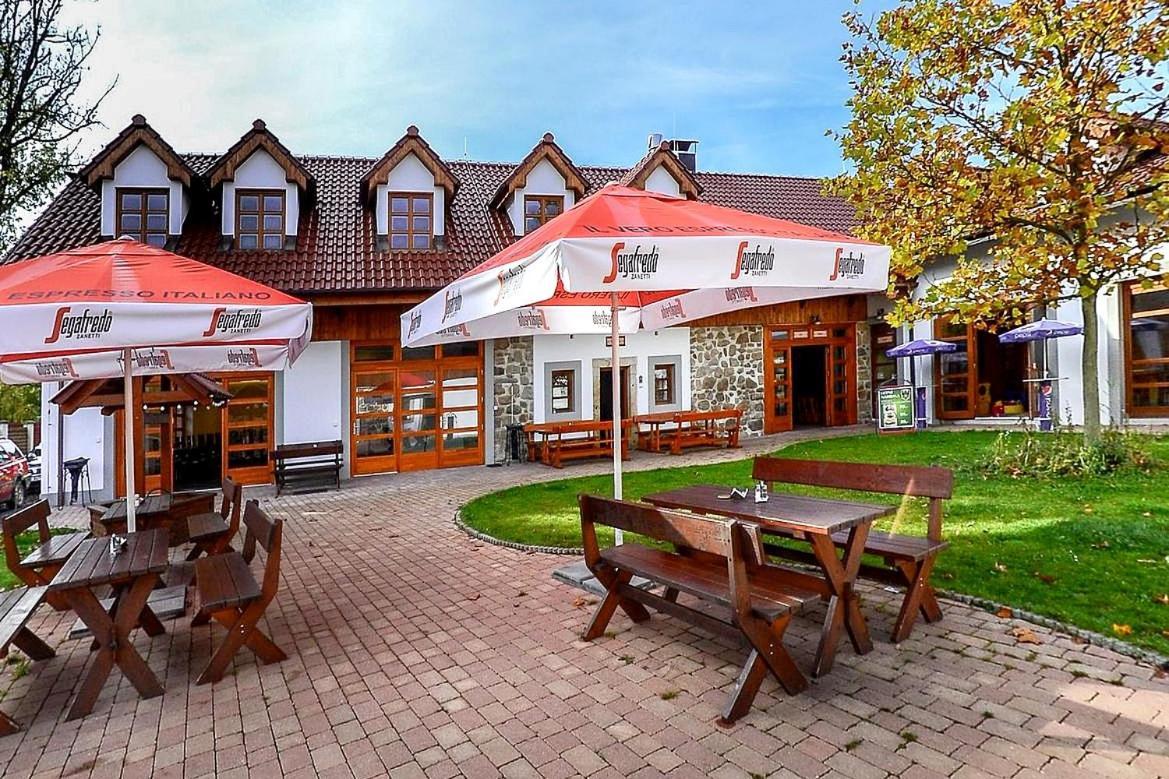 Štiřínská stodola u Prahy Hotel Kamenice Exterior foto