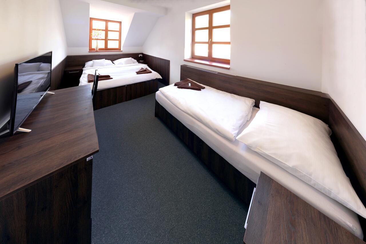 Štiřínská stodola u Prahy Hotel Kamenice Exterior foto