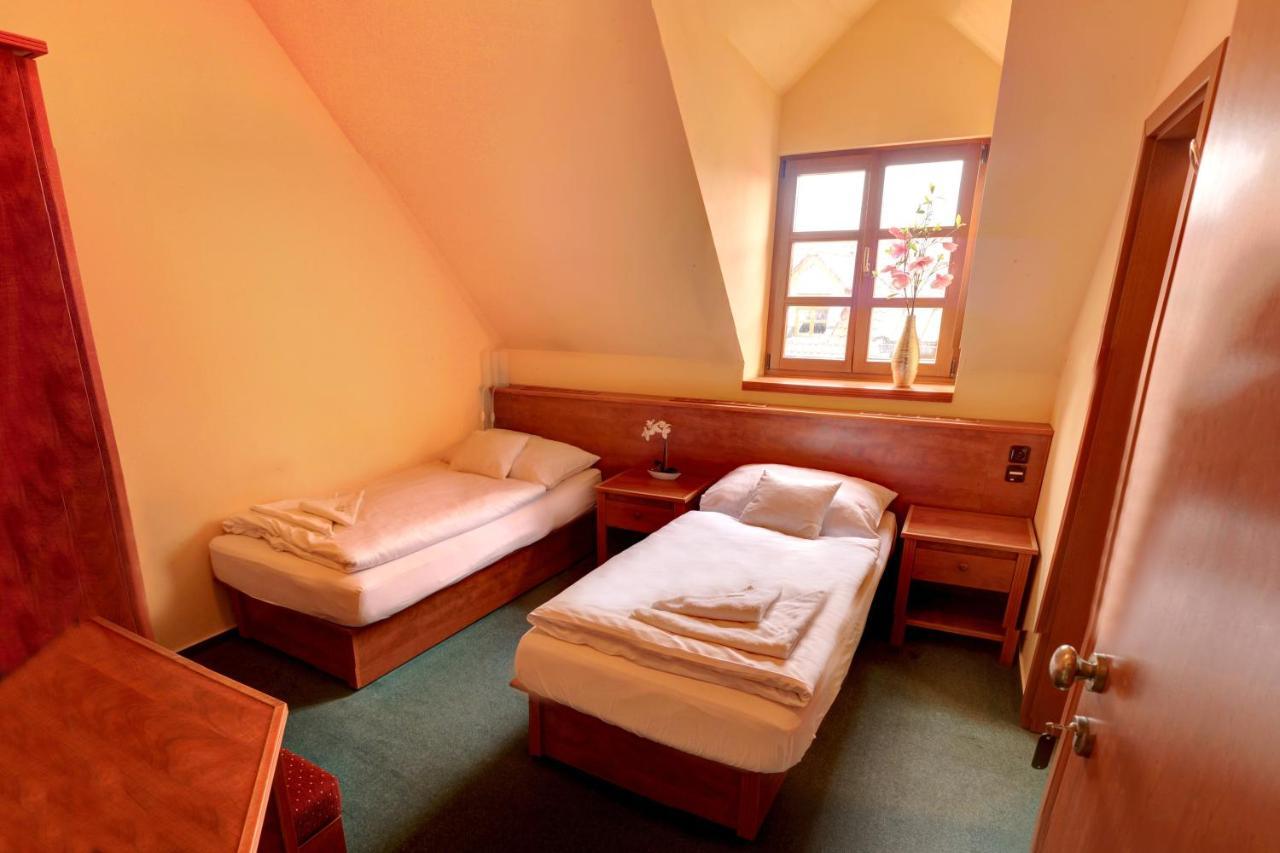 Štiřínská stodola u Prahy Hotel Kamenice Exterior foto